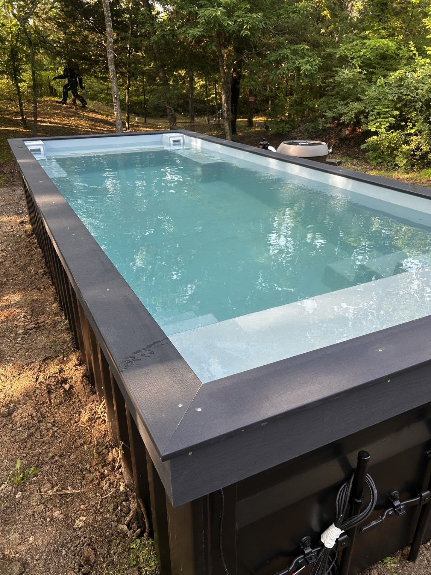 Roulette container pool